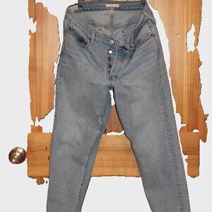 Levi's Wedgie size 32